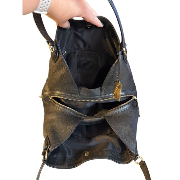 Coach Edie Shoulder Bag Black Leather w/ dust bag & care card - Picture 7 of 15